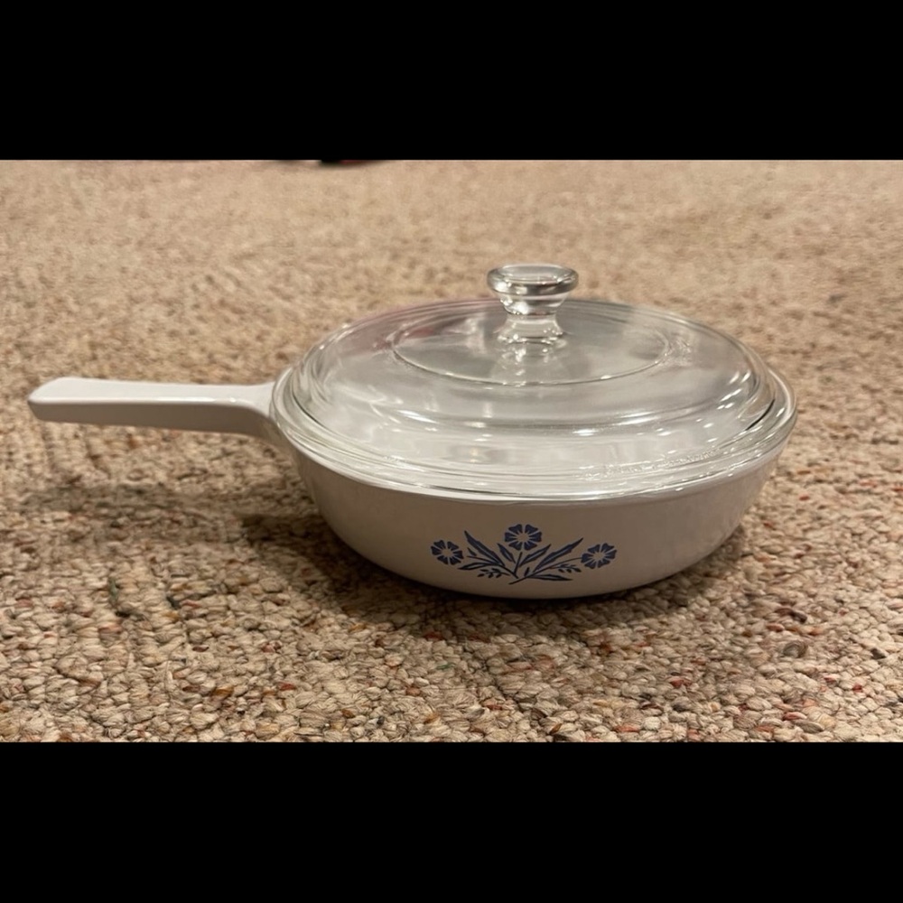 Corning Ware Blue Cornflower 6 1/2 inch Skillet Dish With Lid - Picture 2 of 8